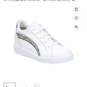 Ryka Viv 9.5 Leather Lace-Up Sneakers Brilliant White like new. Minimal wear